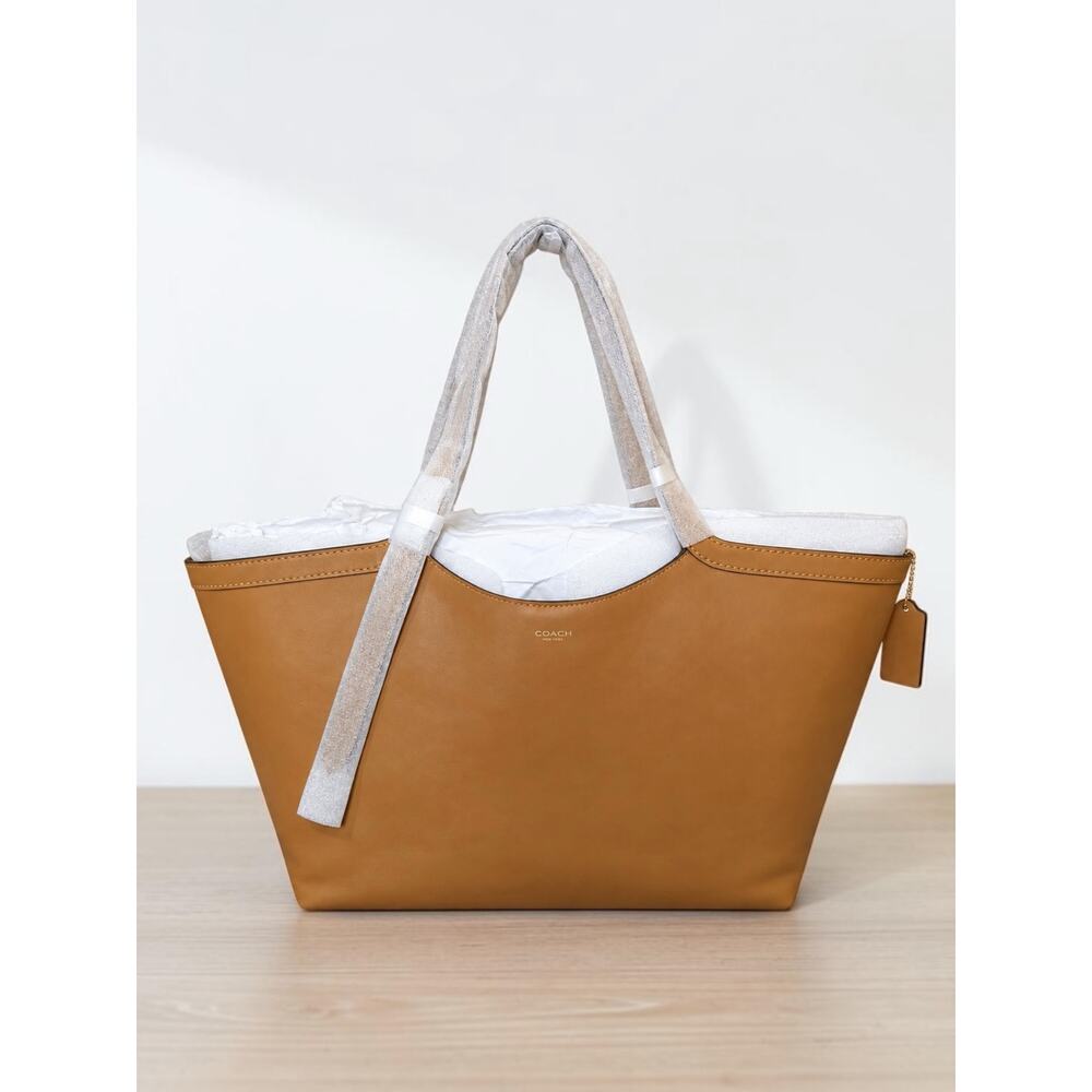 NWT Coach CAM00 Gramercy Natural Grain Leather Tote Bag - Picture 2 of 8